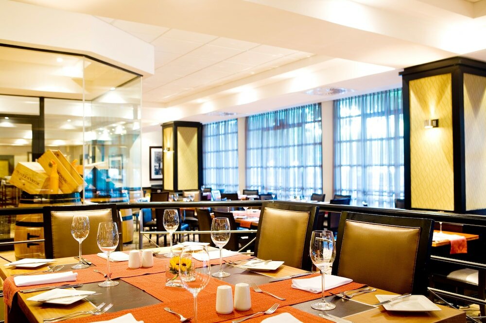 Фото Southern Sun Waterfront Cape Town