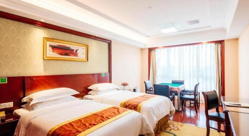 Фото Vienna Hotel Shanghai Wild Animal Park