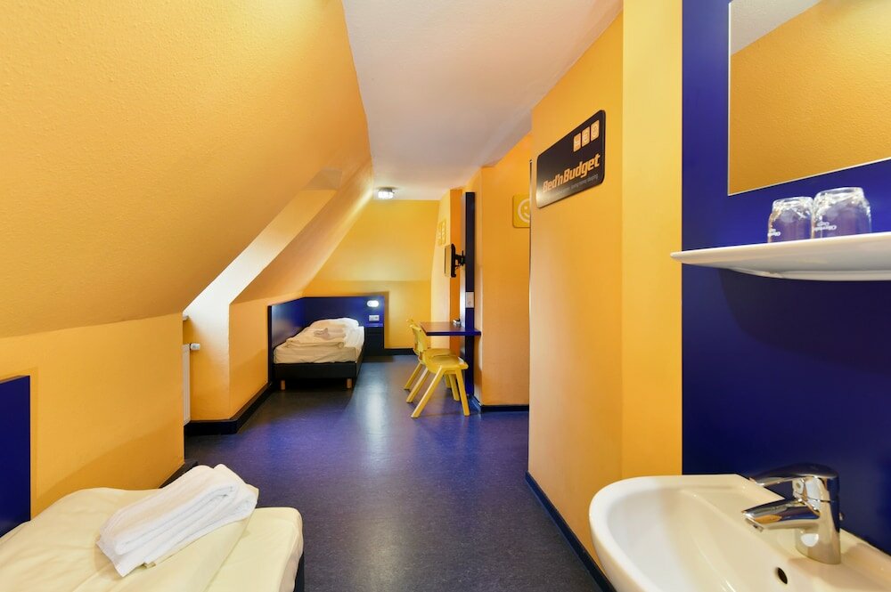 Фото Bed'nBudget Expo-Hostel
