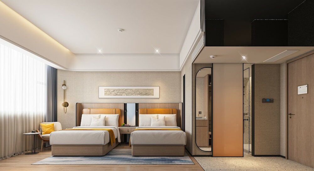 Фото Five Rams City Hotel