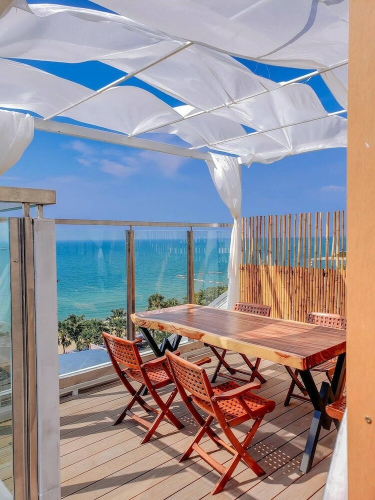 Фото Pattaya Sea View Hotel