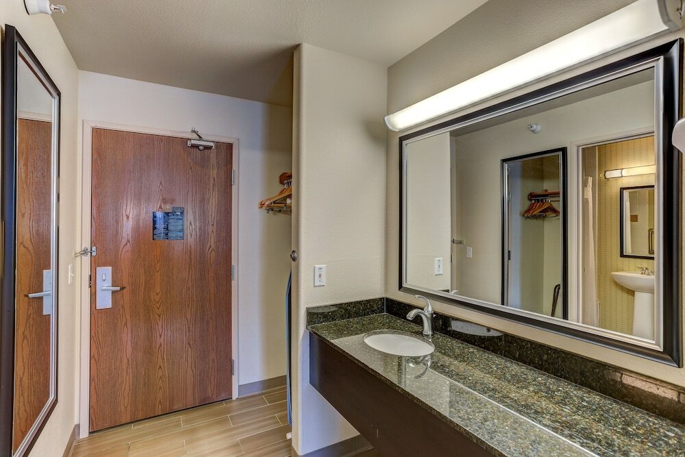 Фото Holiday Inn Express & Suites Montrose - Black Canyon Area, an Ihg Hotel