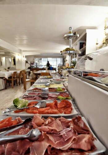 Внешний вид отеля Hotel María Luisa в Бургосе, фото 4