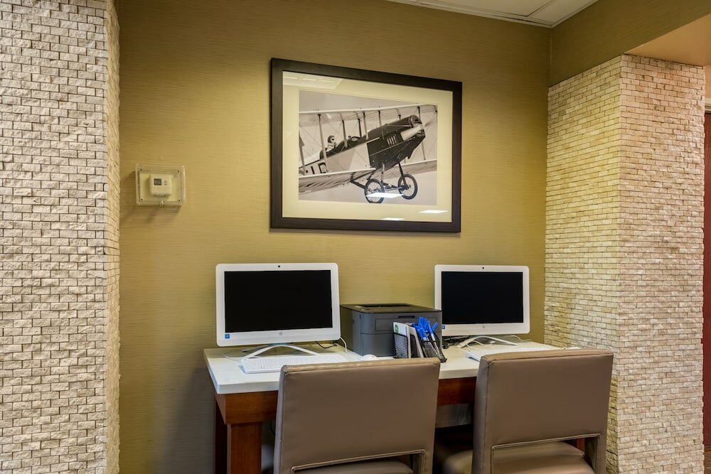 Фото Comfort Inn And Suites