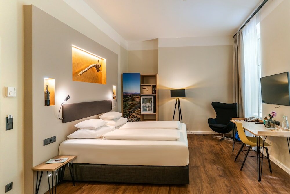 Фото Hotel Rathaus Wein & Design