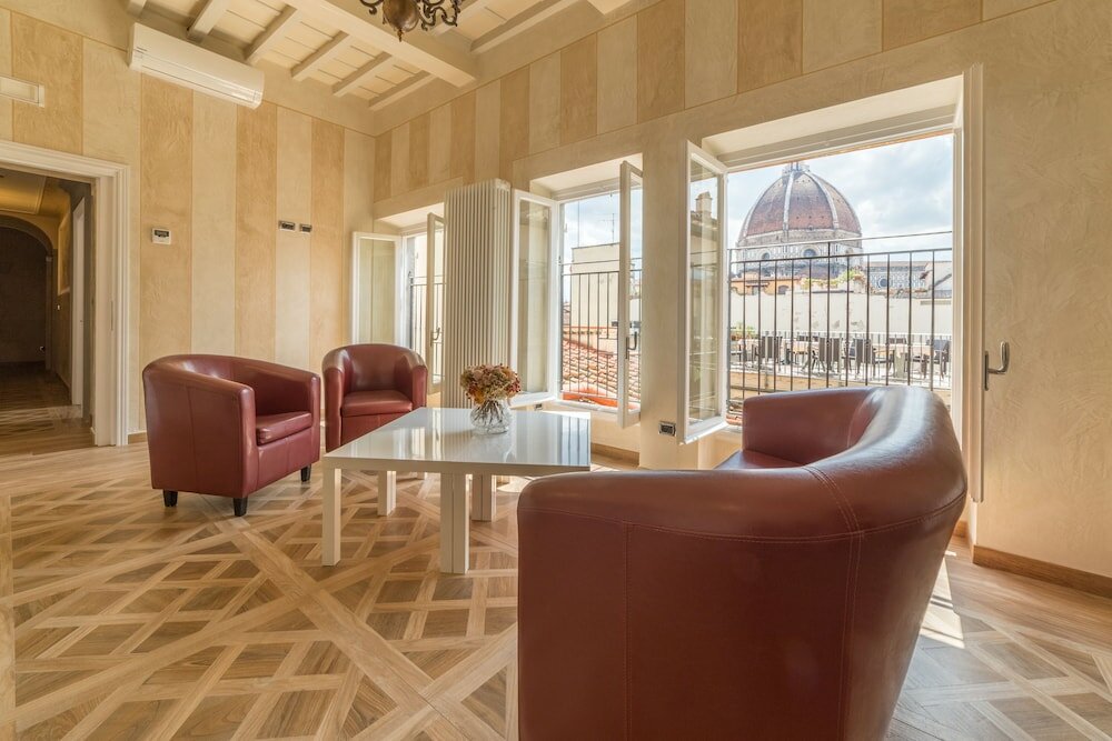 Фото Hotel California