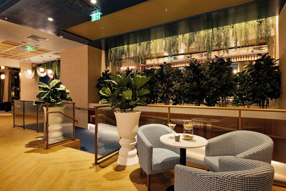 Фото Hotel Riu Plaza London Victoria