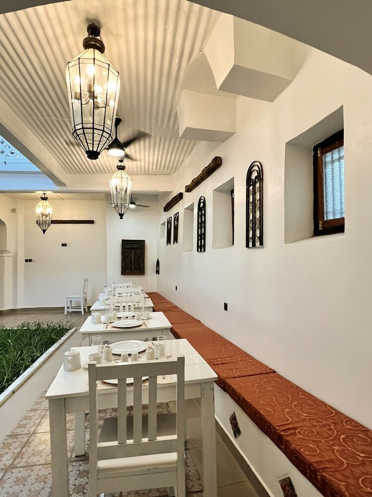 Фото Zanzi House