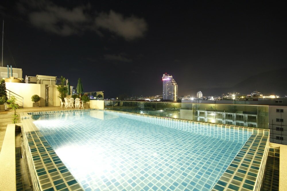 Фото отеля 2