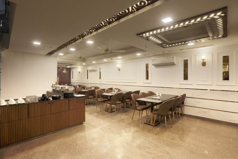 Фото Airport Hotel Chanakya