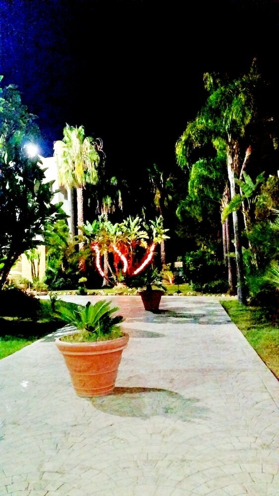 Фото Hotel Akrabello