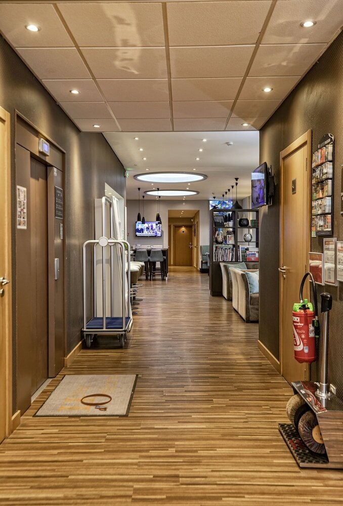 Фото Hôtel d'Orléans