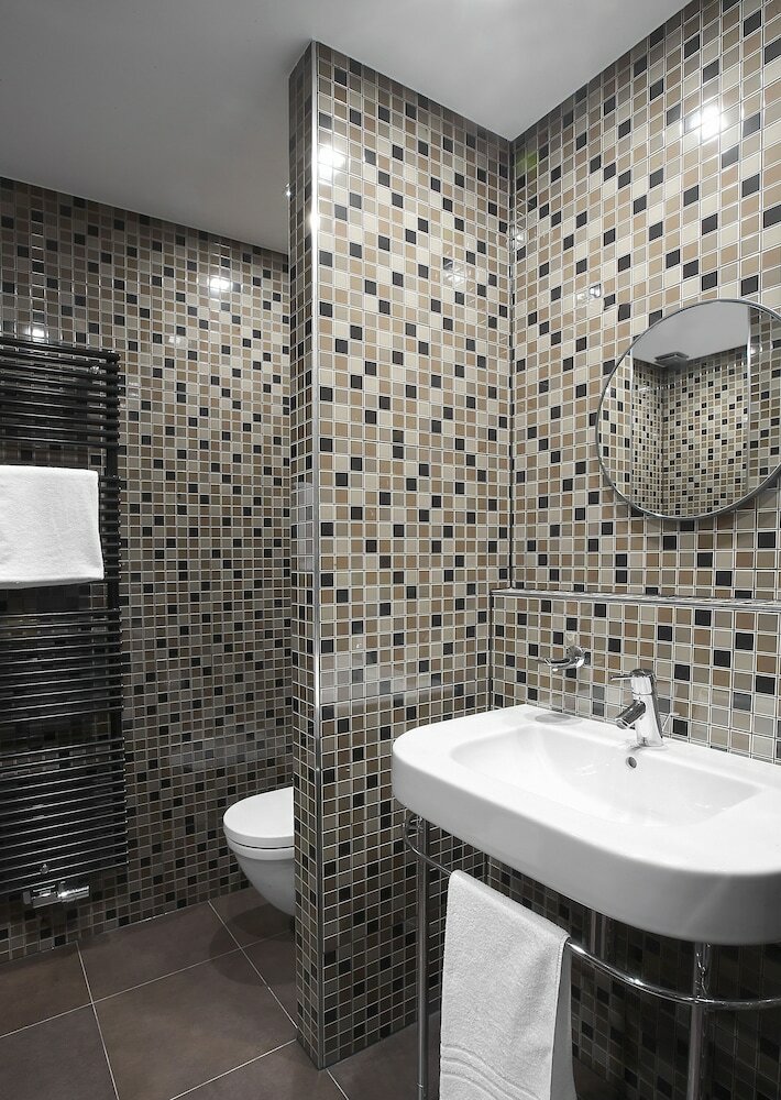 Фото Hotel Serwir