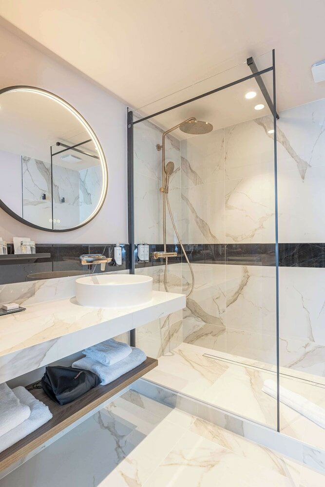 Фото Golden Tulip Aix les Bains