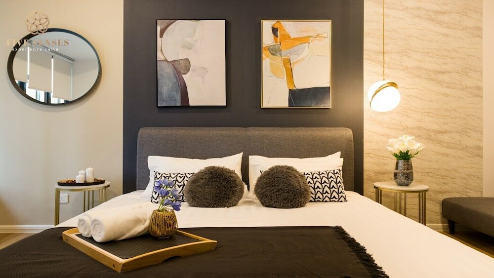 Фото Ceylonz Suites by Five Senses