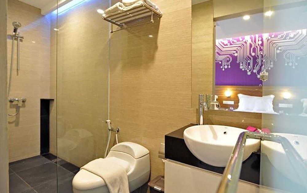 Фото The Life Hotels