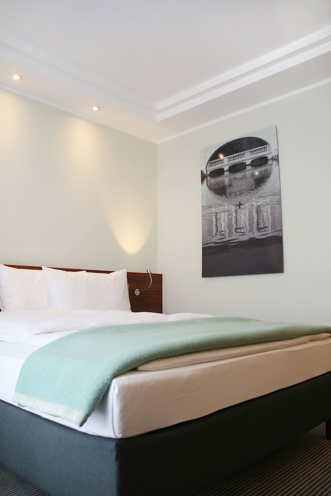 Фото Augusten Hotel München