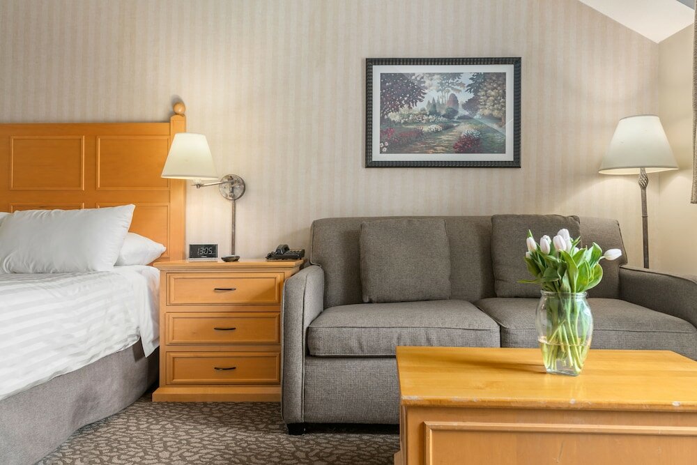 Фото Pinnacle Hotel Whistler Village