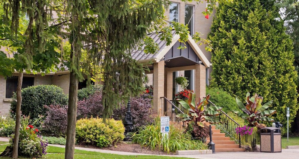 Фото Elm Hurst Inn & SPA