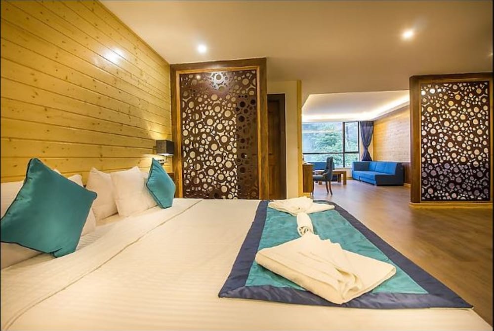 Фото Отель Jain Group Sanderling Resort & Spa