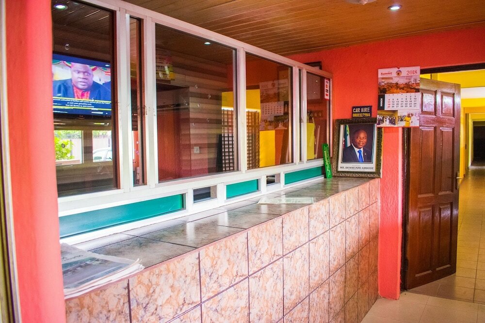 Фото Divine Fountain Agidingbi