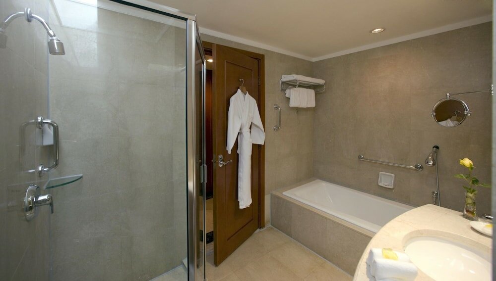 Фото Sheraton Nanjing Kingsley Hotel & Towers