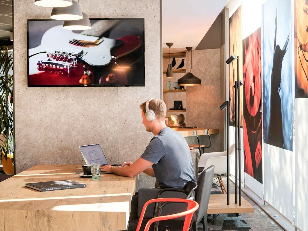 Фото ibis Lyon Caluire Cité Internationale