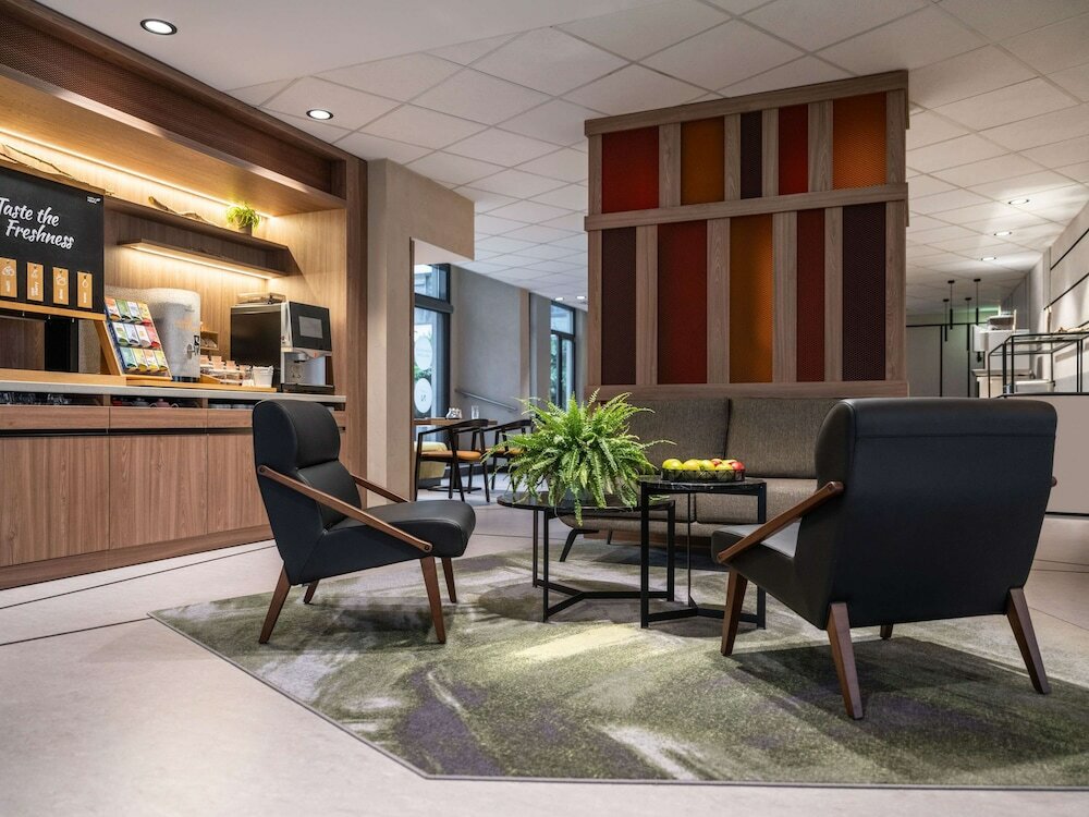 Фото Novotel Suites Wien City Donau