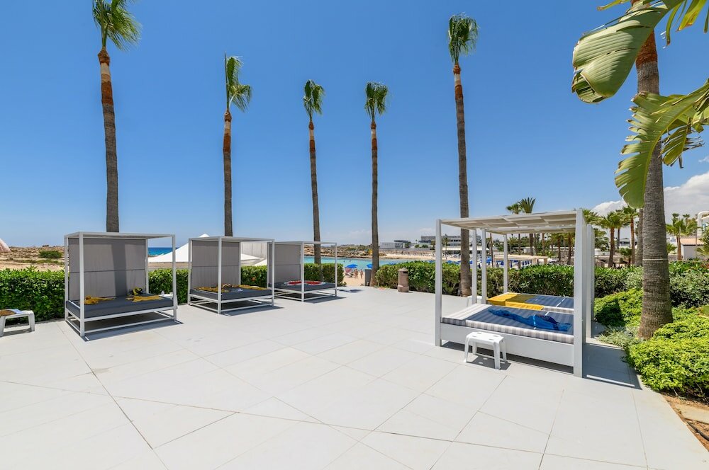 Фото Tasia Maris Sands