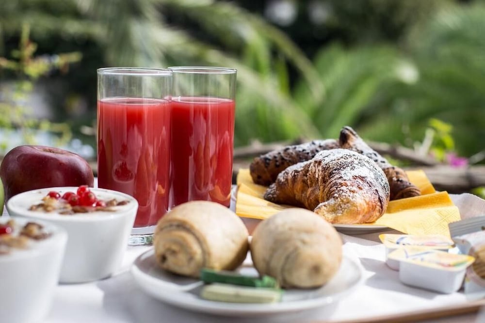 Фото La Jacia Hotel & Resort