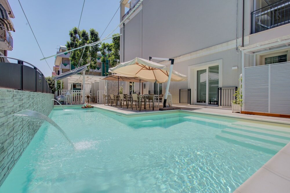 Фото Rimini Suite Hotel