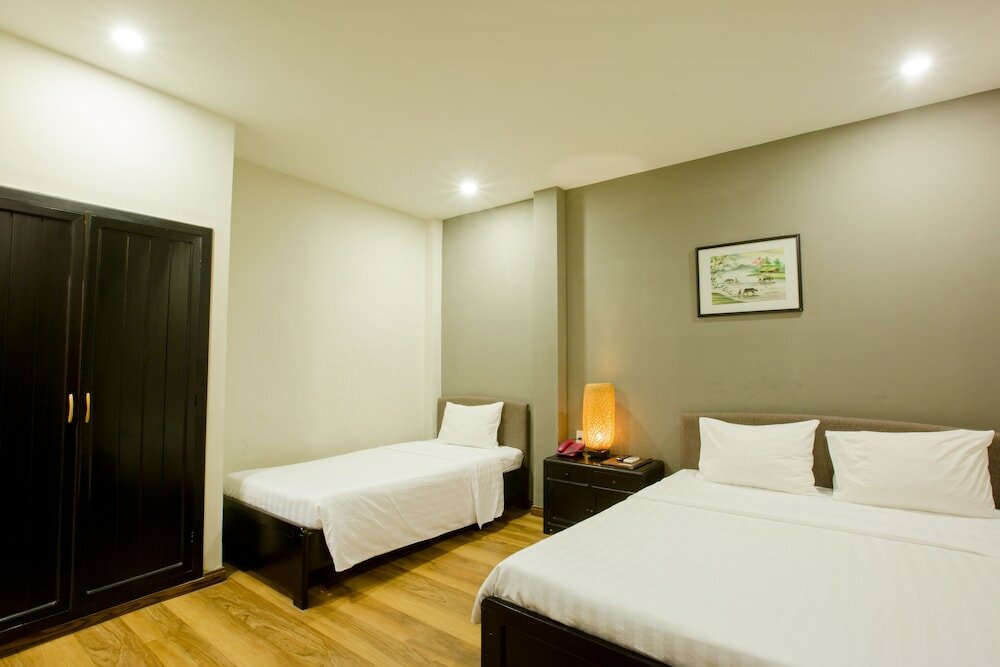 Фото Nha Trang Beach Hotel