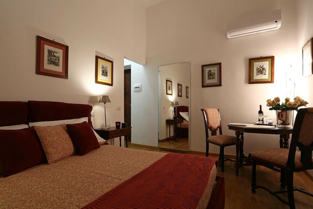 Фото Houspitality Caesar B&b