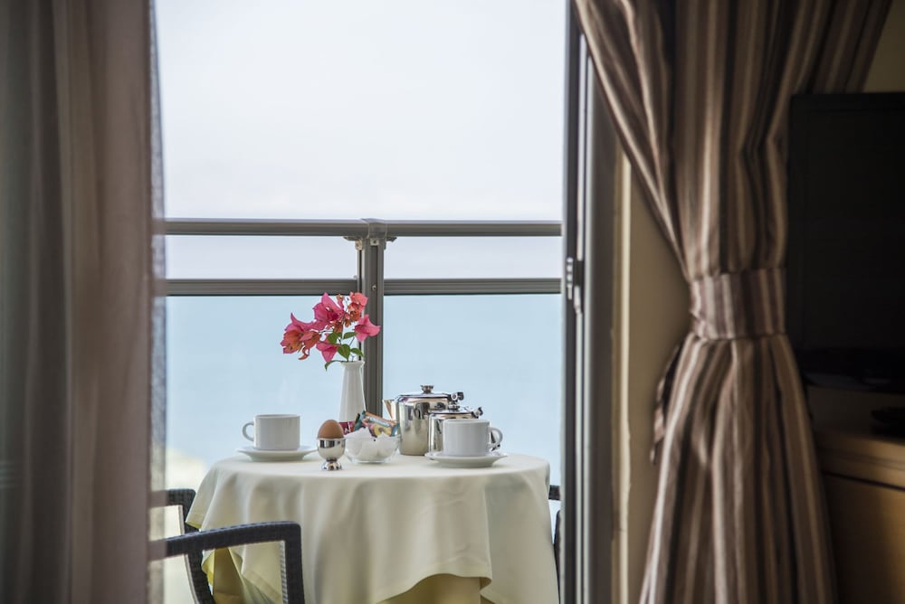 Фото Manousos City Hotel