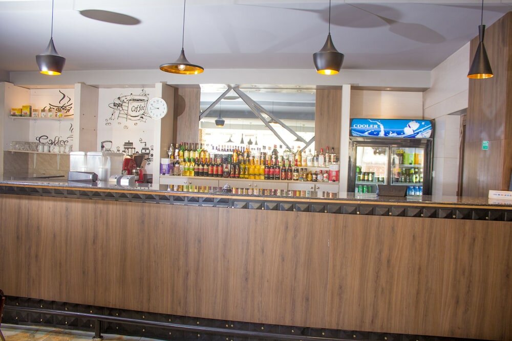 Фото Hbt Russel Hotel