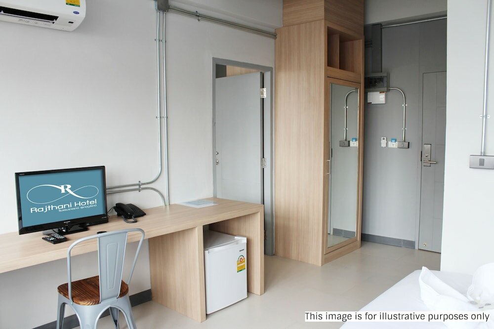 Фото Rajthani Hotel