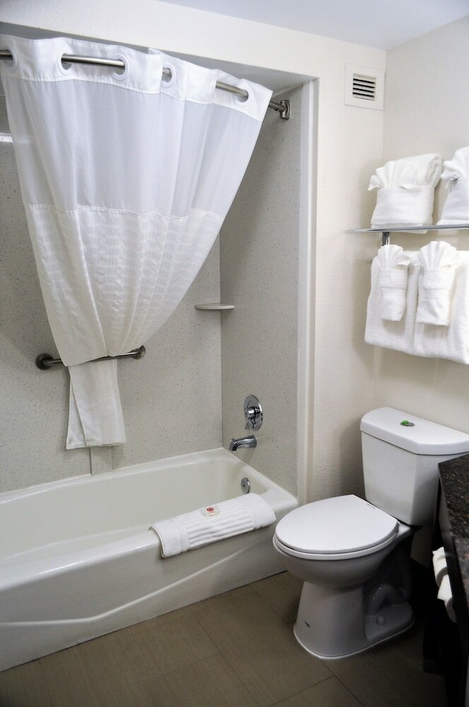 Фото Comfort Inn Downtown Charleston