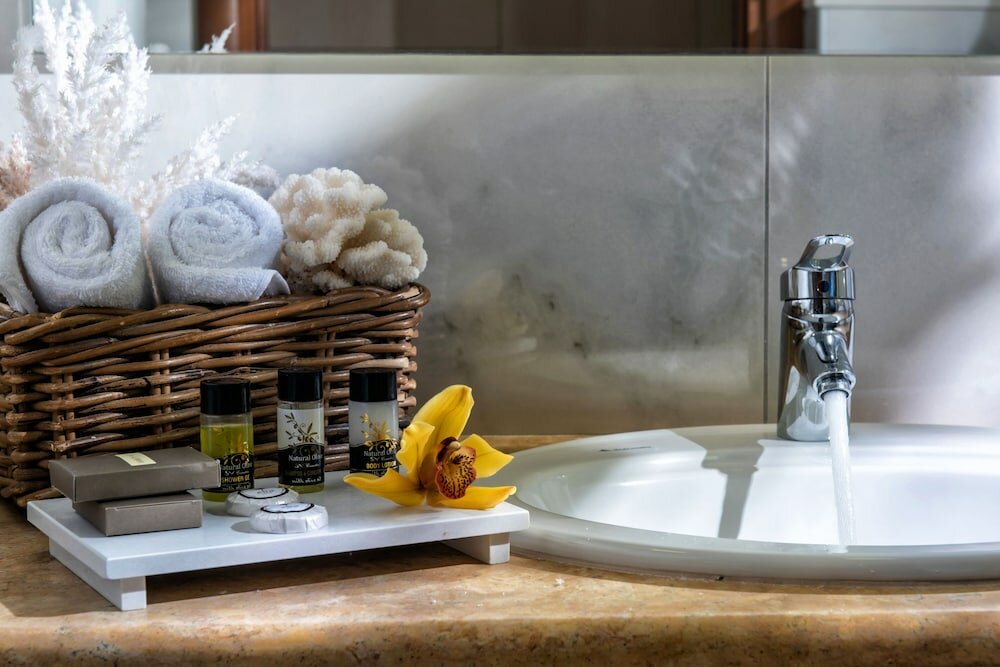 Фото Blue Bay Resort Hotel