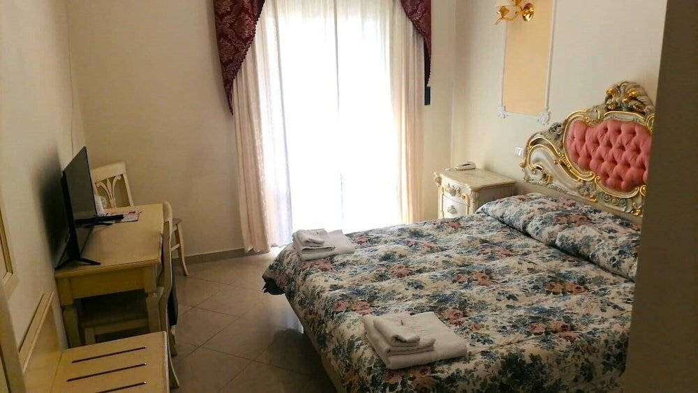 Фото Royal Rooms Colosseo