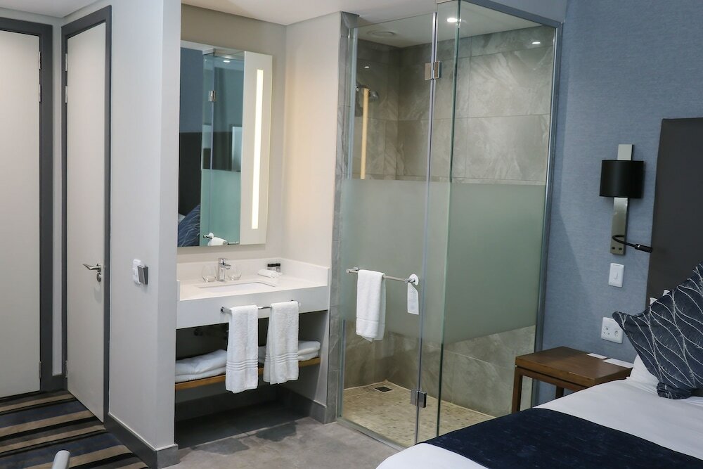 Фото Mayfair Hotel