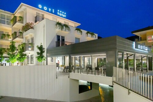 Внешний вид отеля Goti' Hotel в Наго-Торболях, фото 2