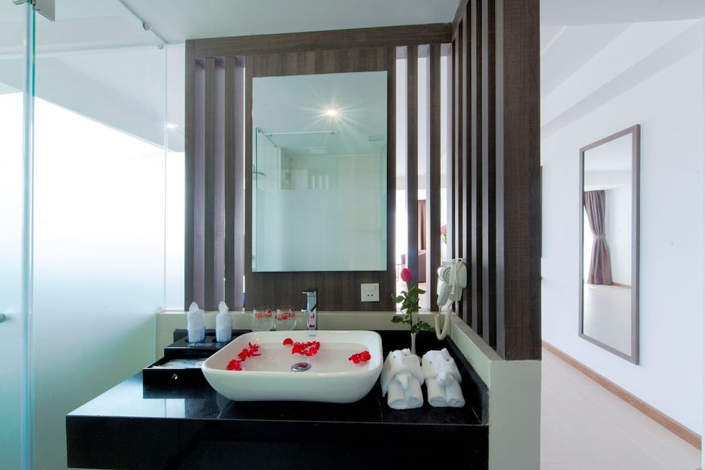 Фото Atlantic Nha Trang Hotel