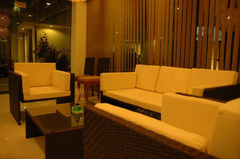 Фото Sathorn Grace Serviced Residence