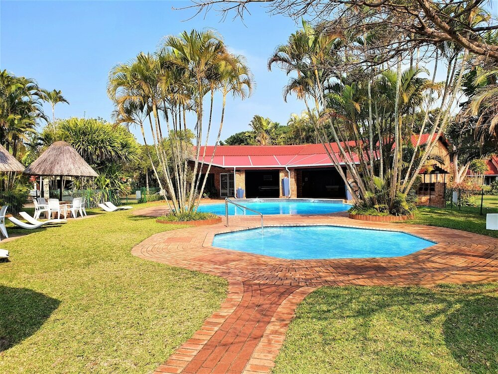 Фото First Group La Rochelle