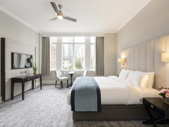 Фото Tower Residences by Blue Orchid