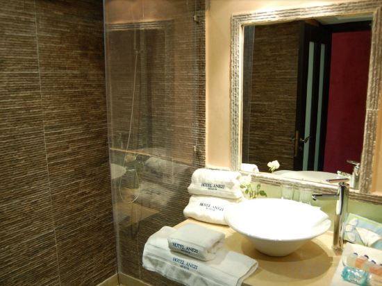Фото Anezi Tower Hotel