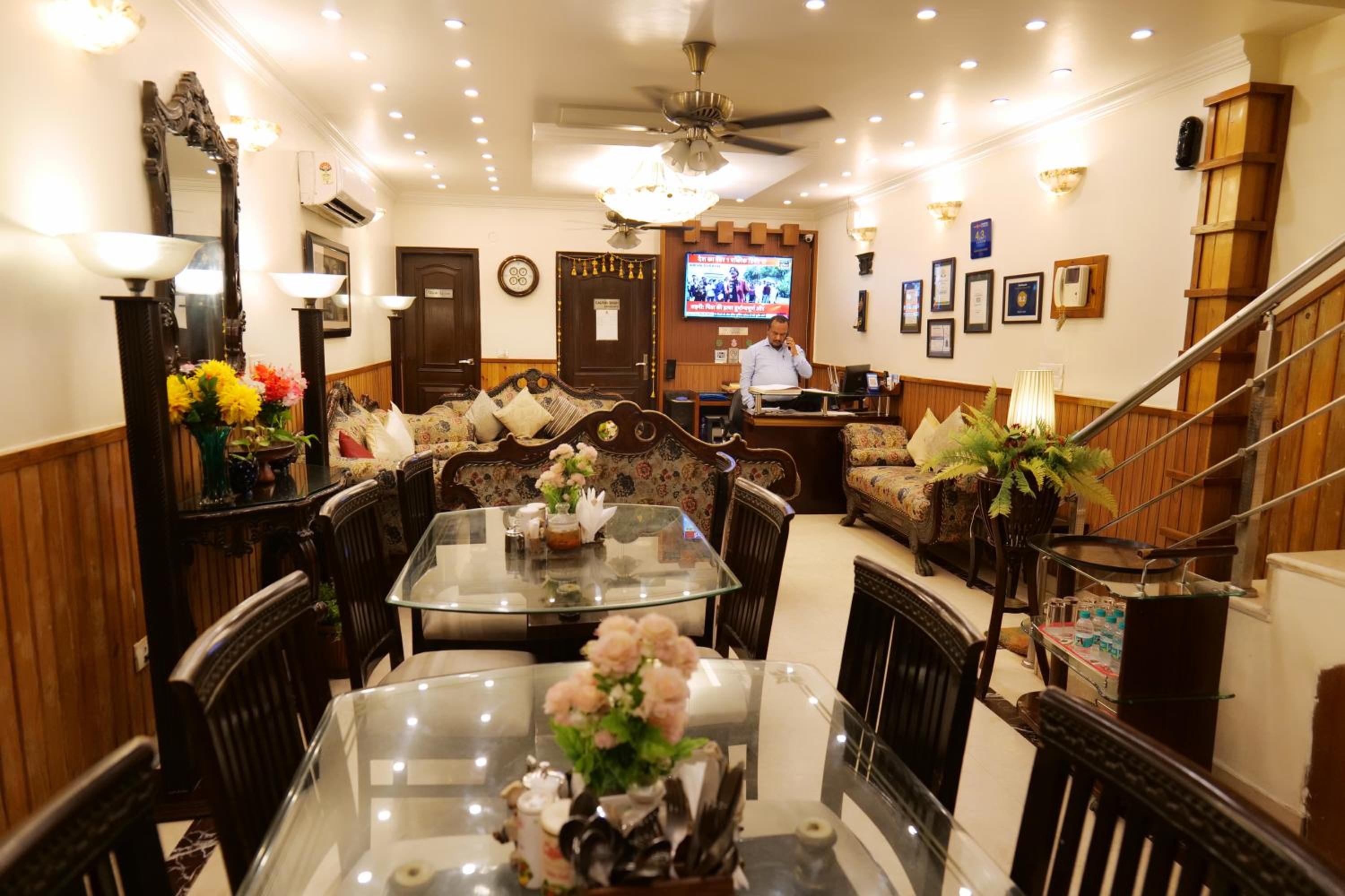 Фото Wood Castle