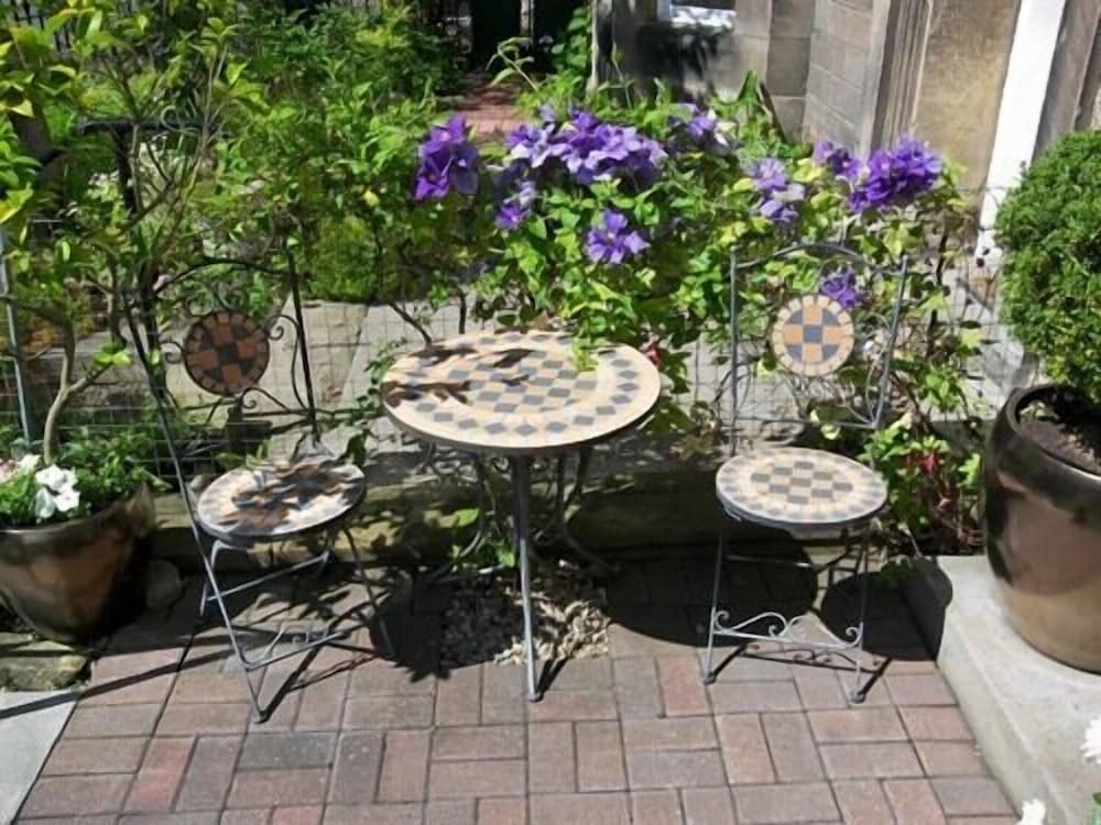 Фото Highfield Guest House