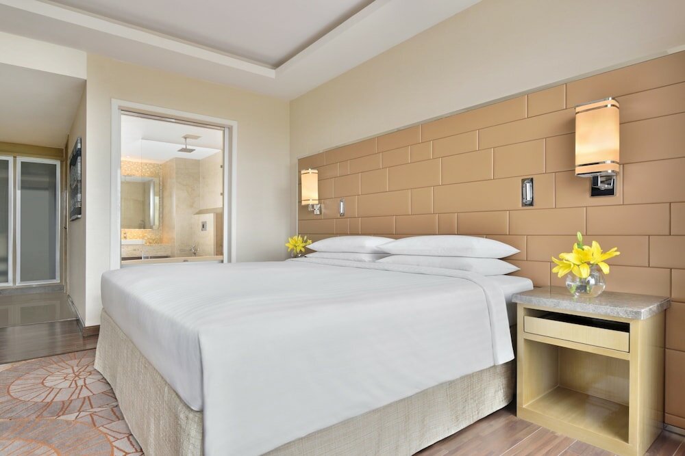 Фото Courtyard by Marriott Bengaluru Hebbal