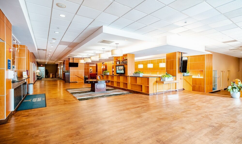 Фото Metro Points Hotel